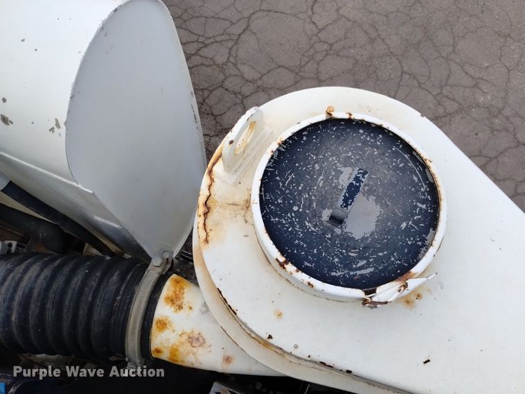 image for item DK8788 2000 Sterling LT  vacuum truck