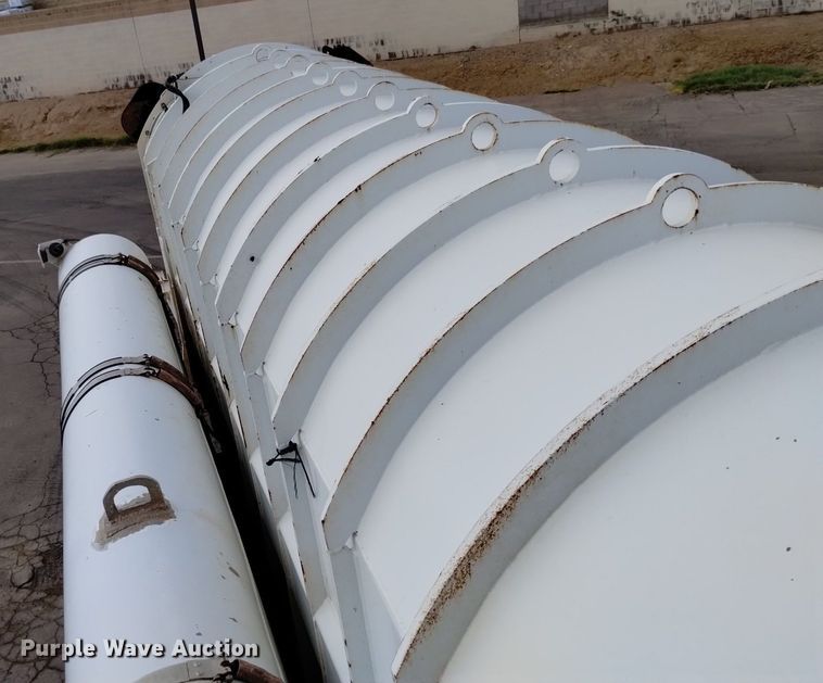 image for item DK8788 2000 Sterling LT  vacuum truck