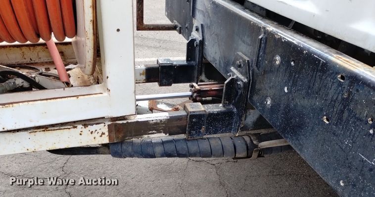 image for item DK8788 2000 Sterling LT  vacuum truck