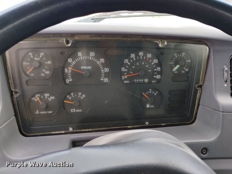 image for item DK8788 2000 Sterling LT  vacuum truck