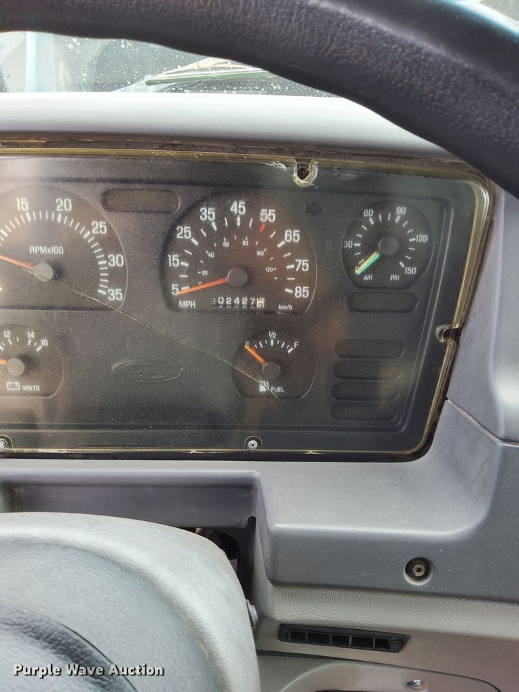 image for item DK8788 2000 Sterling LT  vacuum truck