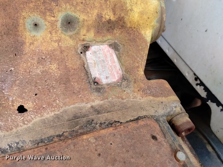 image for item DK8788 2000 Sterling LT  vacuum truck