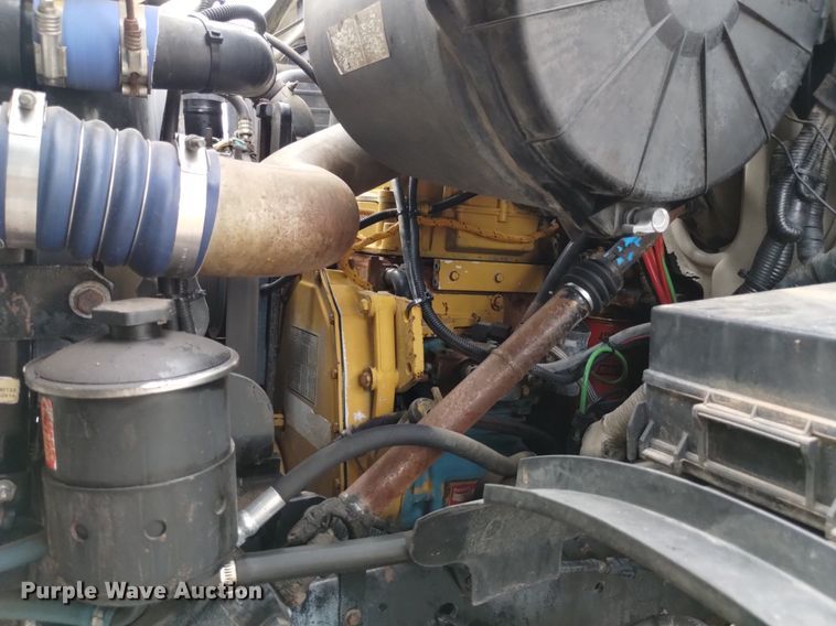 image for item DK8788 2000 Sterling LT  vacuum truck