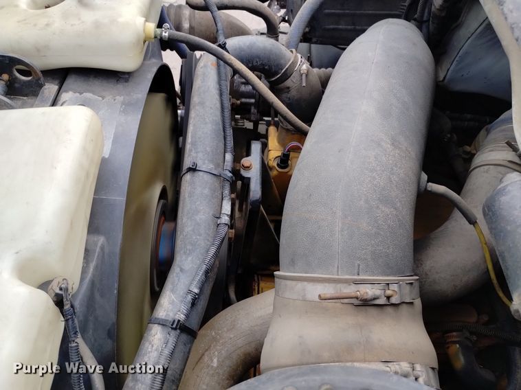 image for item DK8788 2000 Sterling LT  vacuum truck