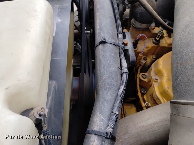 image for item DK8788 2000 Sterling LT  vacuum truck