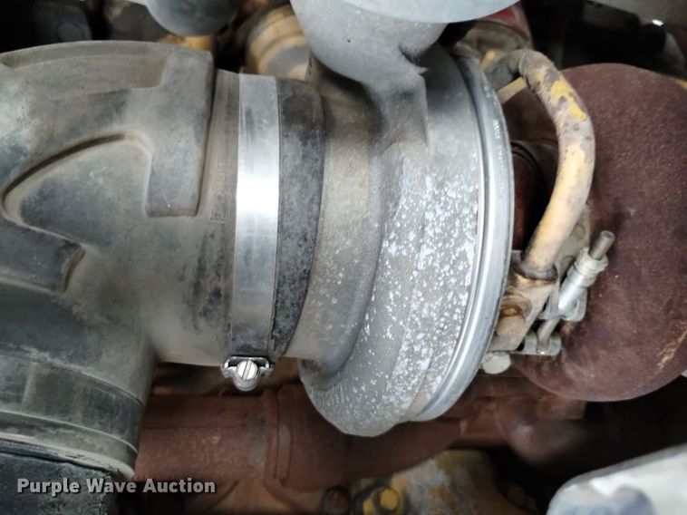 image for item DK8788 2000 Sterling LT  vacuum truck