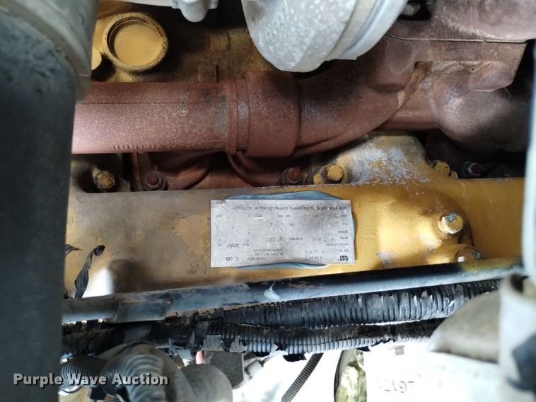 image for item DK8788 2000 Sterling LT  vacuum truck