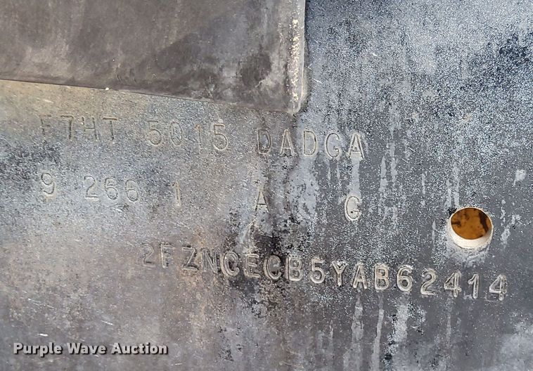 image for item DK8788 2000 Sterling LT  vacuum truck