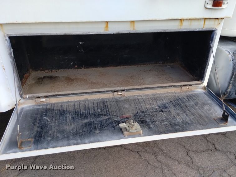 image for item DK8790 1995 International 4900  sewer jetter truck