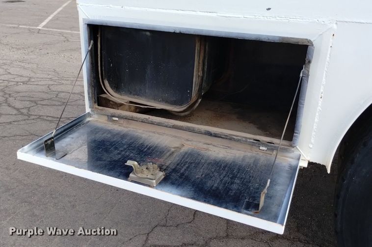 image for item DK8790 1995 International 4900  sewer jetter truck