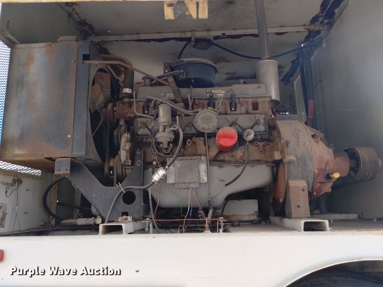 image for item DK8790 1995 International 4900  sewer jetter truck