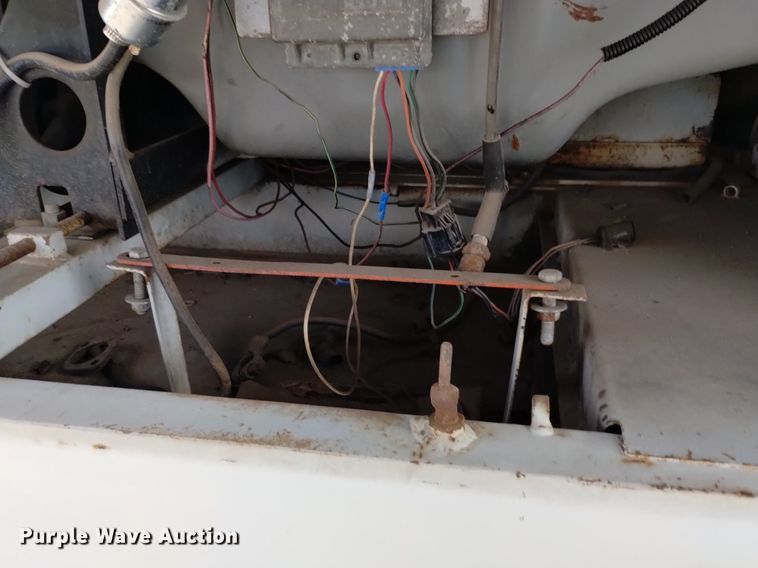 image for item DK8790 1995 International 4900  sewer jetter truck