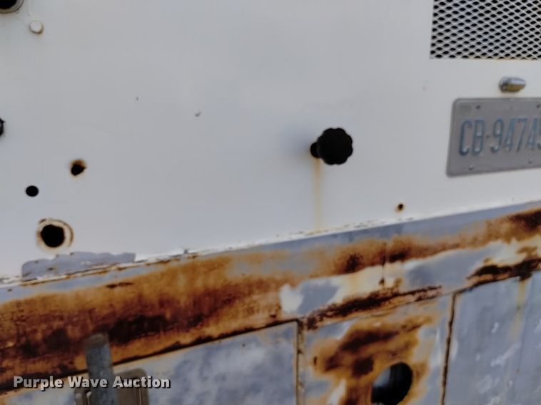 image for item DK8790 1995 International 4900  sewer jetter truck