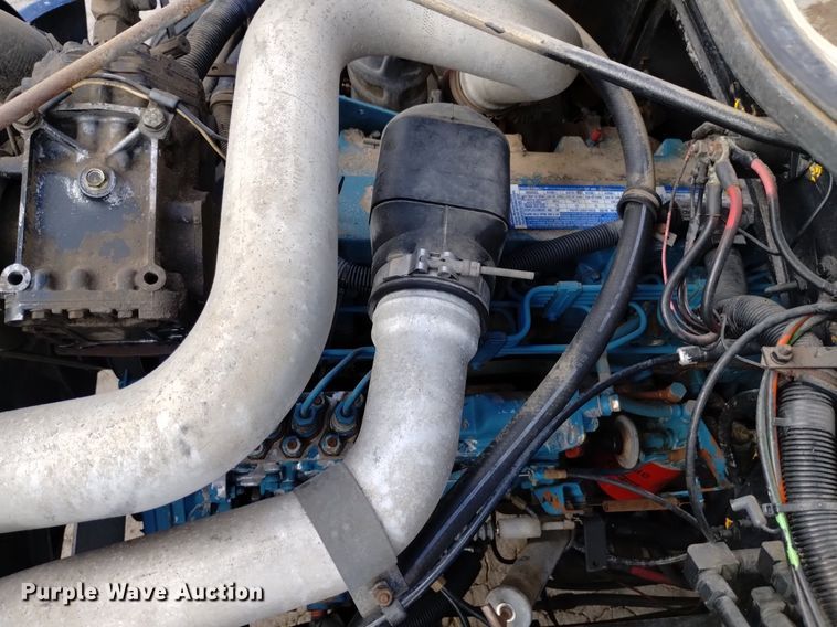 image for item DK8790 1995 International 4900  sewer jetter truck