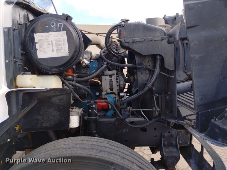 image for item DK8790 1995 International 4900  sewer jetter truck