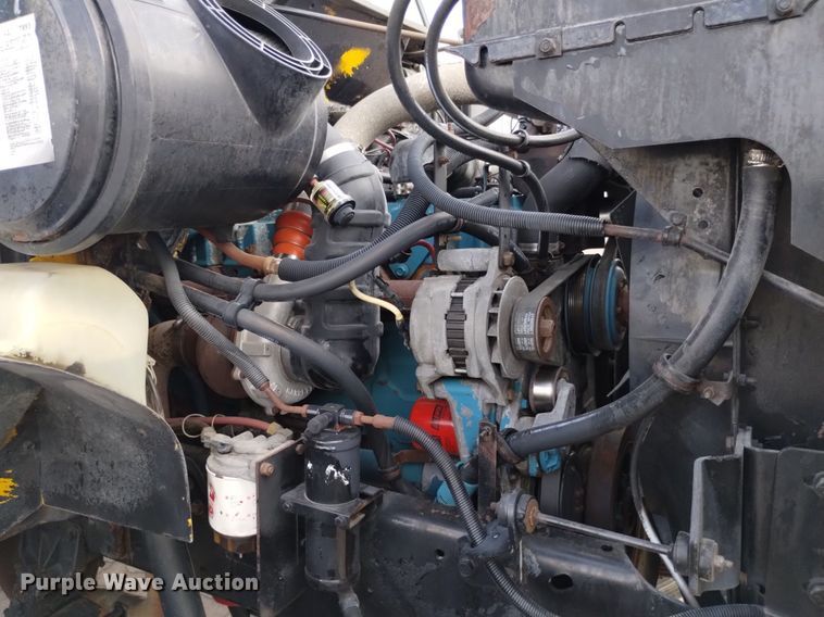 image for item DK8790 1995 International 4900  sewer jetter truck