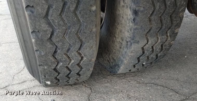 image for item DK8790 1995 International 4900  sewer jetter truck