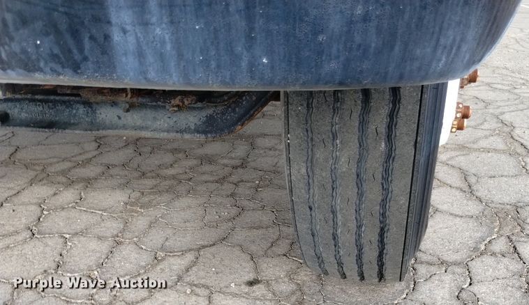 image for item DK8790 1995 International 4900  sewer jetter truck