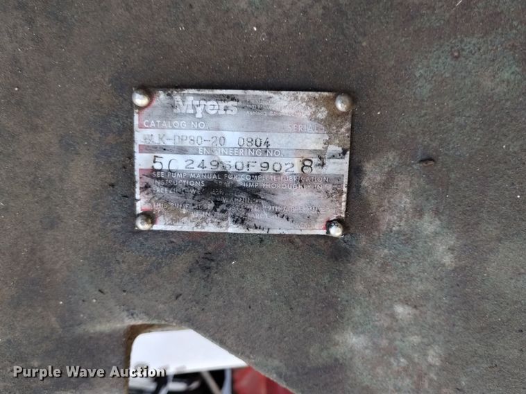 image for item DK8791 1994 Ford L9000  vacuum truck