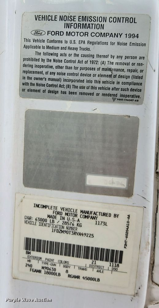 image for item DK8791 1994 Ford L9000  vacuum truck