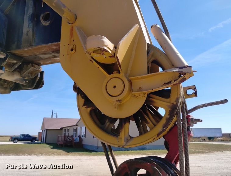 image for item DK8797 Hendrickson 30-DH  crane