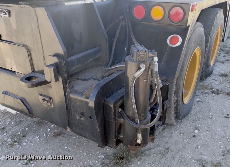 image for item DK8797 Hendrickson 30-DH  crane