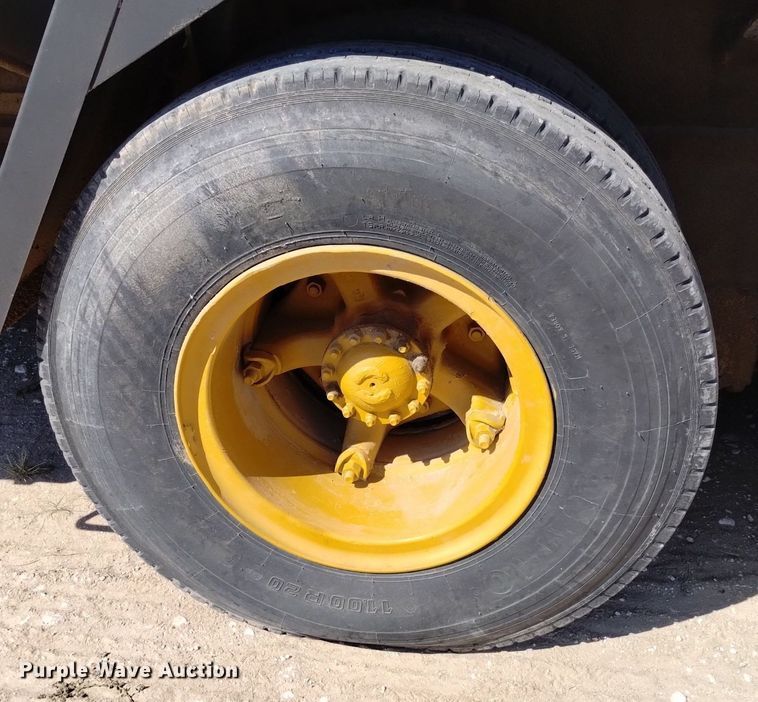 image for item DK8797 Hendrickson 30-DH  crane