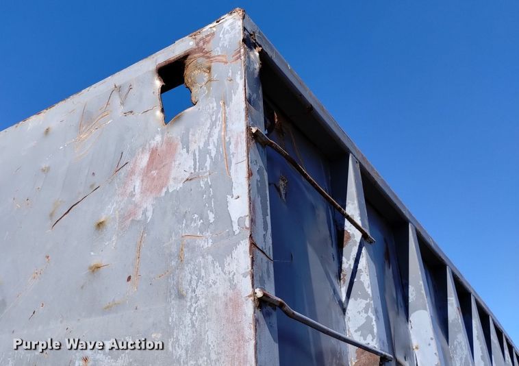 image for item DK8798 1980 Mack  hook lift truck