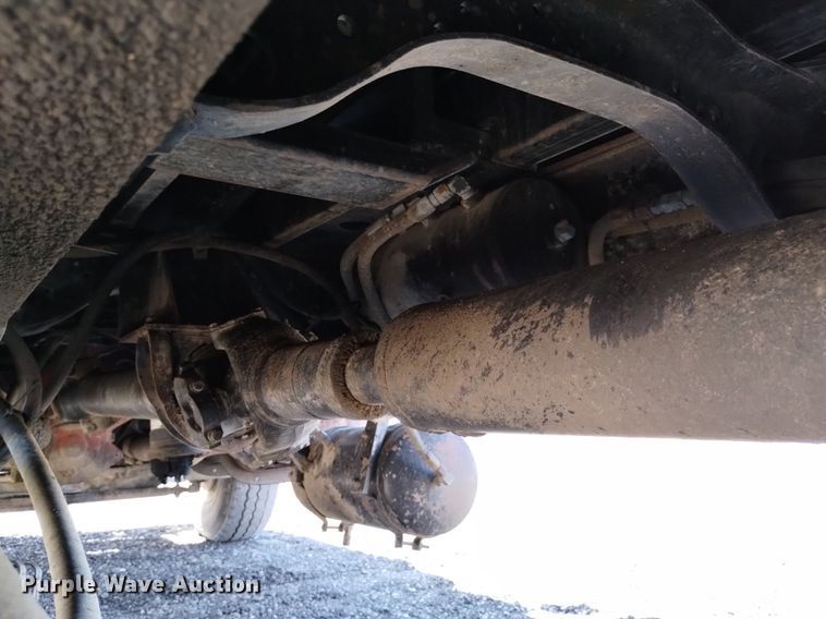 image for item DK8798 1980 Mack  hook lift truck