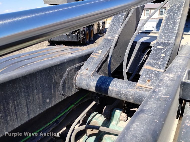 image for item DK8798 1980 Mack  hook lift truck