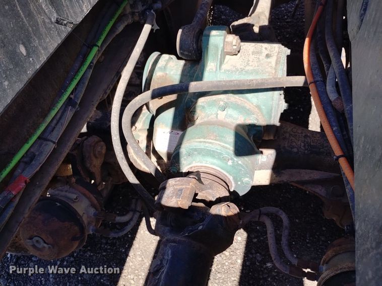 image for item DK8798 1980 Mack  hook lift truck