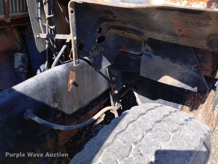 image for item DK8798 1980 Mack  hook lift truck