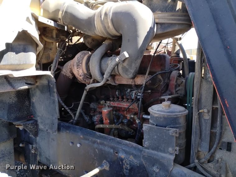 image for item DK8798 1980 Mack  hook lift truck