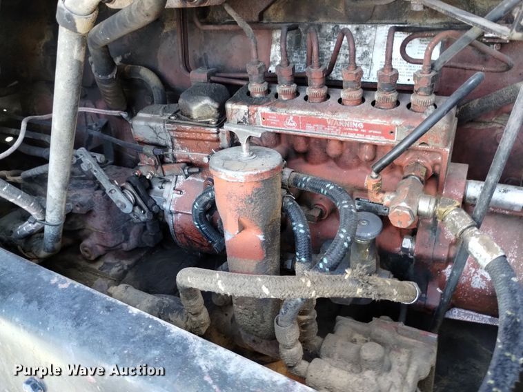 image for item DK8798 1980 Mack  hook lift truck