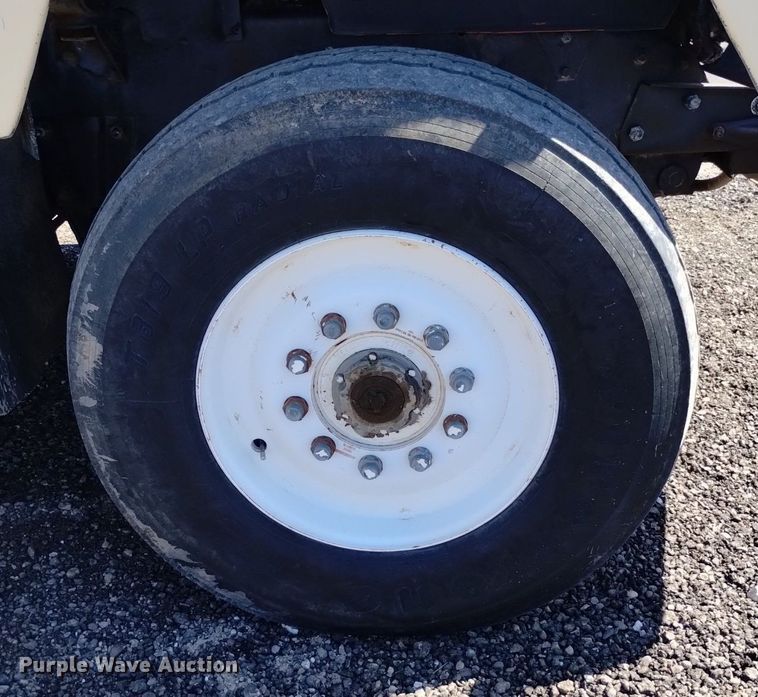 image for item DK8798 1980 Mack  hook lift truck