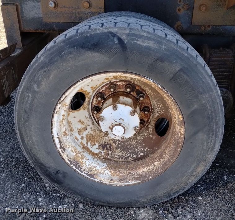 image for item DK8798 1980 Mack  hook lift truck