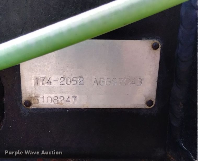 image for item DK8798 1980 Mack  hook lift truck