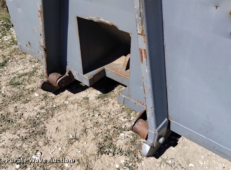 image for item DK8798 1980 Mack  hook lift truck