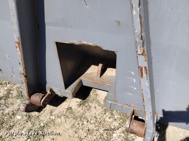 image for item DK8798 1980 Mack  hook lift truck