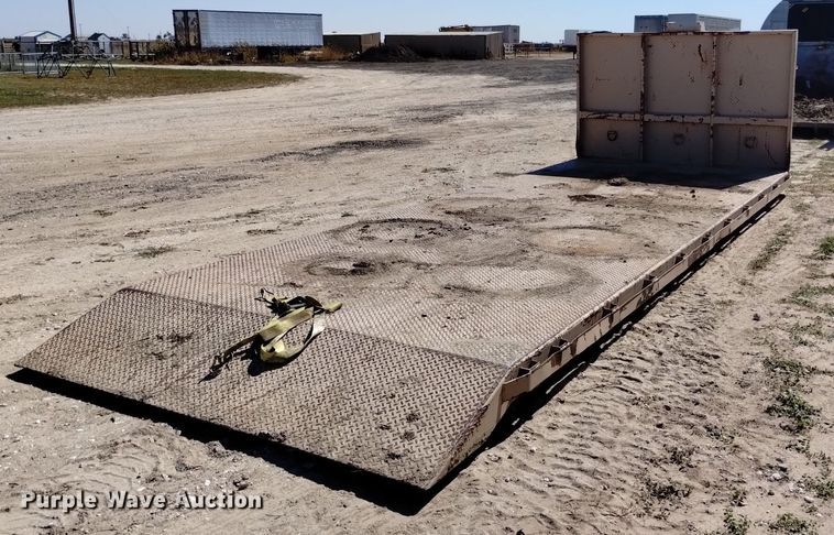 image for item DK8798 1980 Mack  hook lift truck