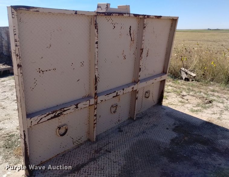 image for item DK8798 1980 Mack  hook lift truck