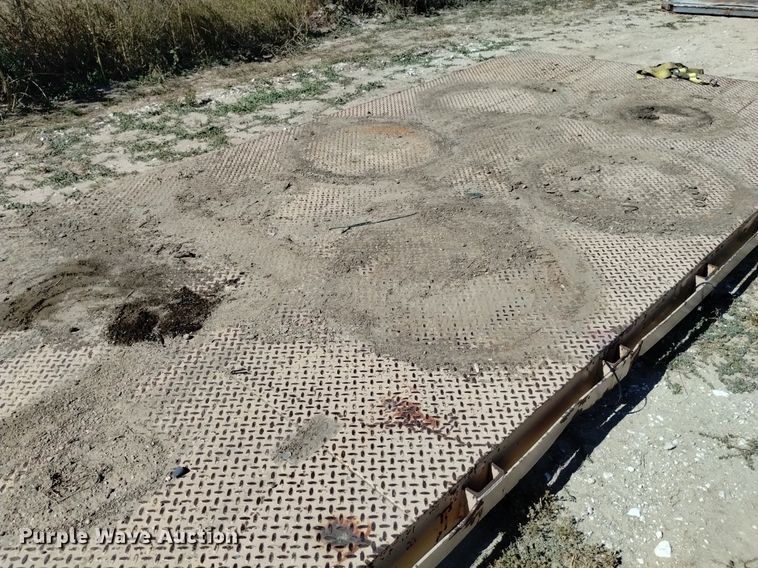 image for item DK8798 1980 Mack  hook lift truck