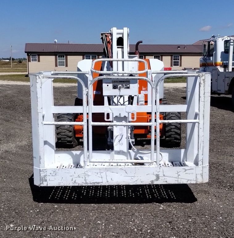 image for item DK8799 2000 Snorkel ATB-50KU  boom lift
