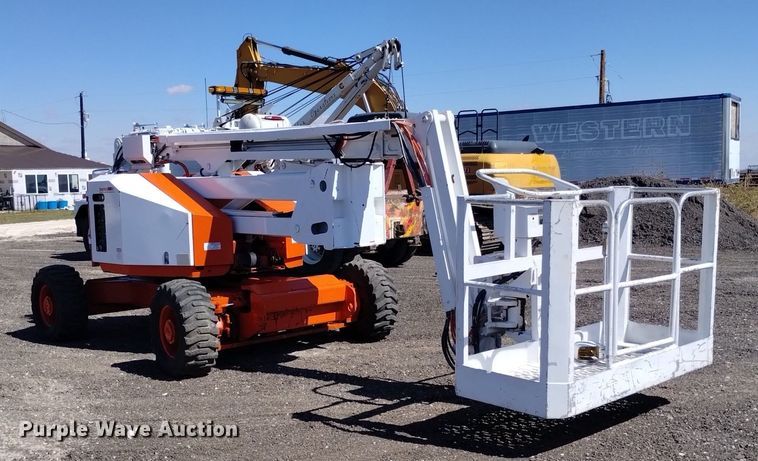 image for item DK8799 2000 Snorkel ATB-50KU  boom lift