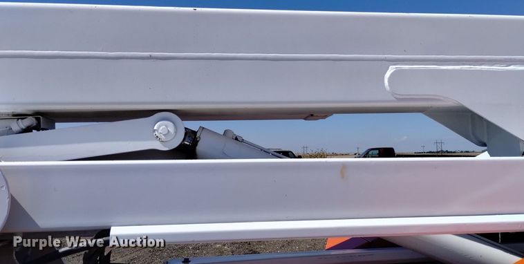 image for item DK8799 2000 Snorkel ATB-50KU  boom lift