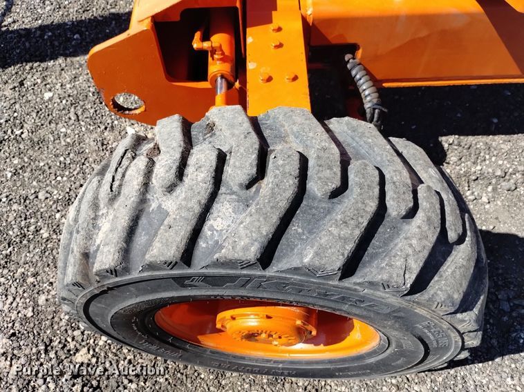 image for item DK8799 2000 Snorkel ATB-50KU  boom lift