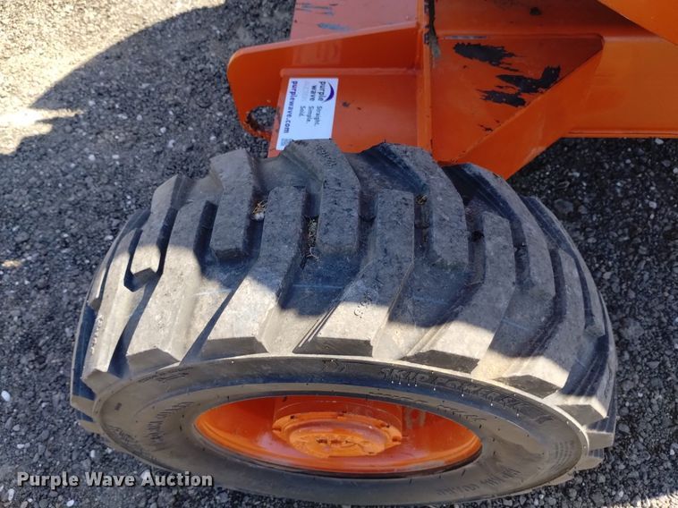 image for item DK8799 2000 Snorkel ATB-50KU  boom lift