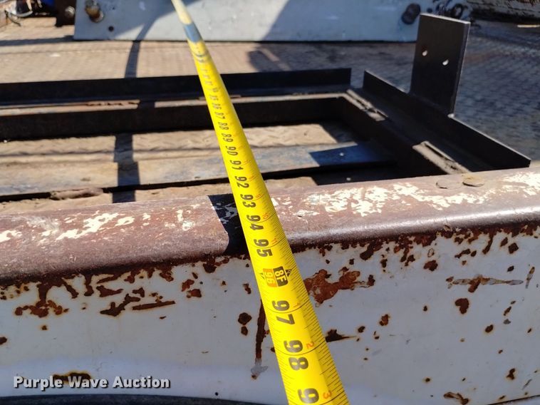 image for item DK8800 1986 GMC General  tow truck