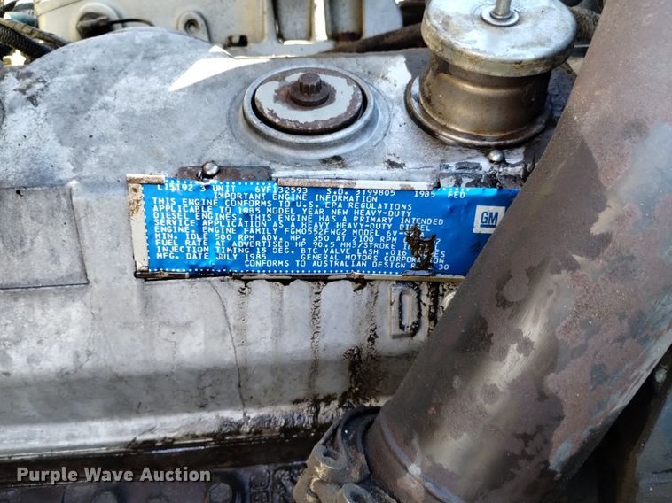 image for item DK8800 1986 GMC General  tow truck