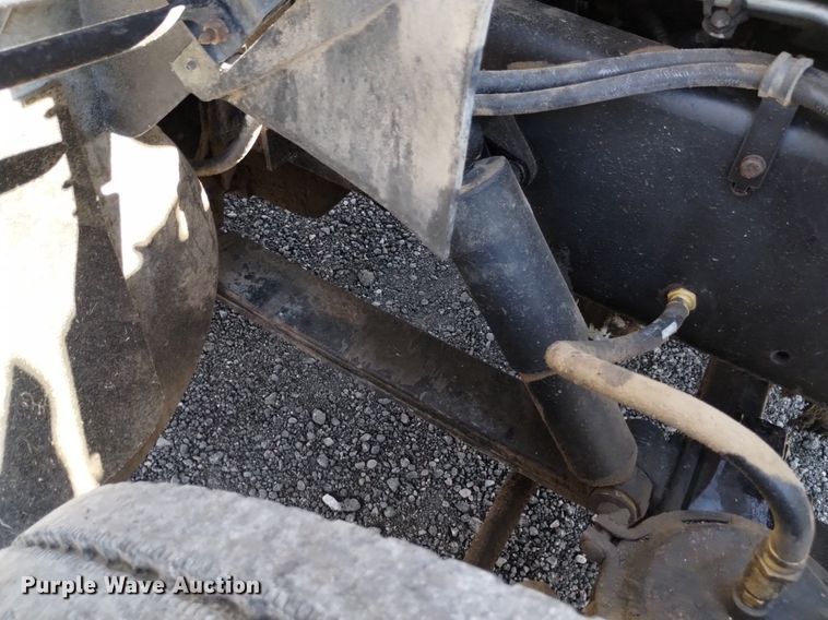 image for item DK8800 1986 GMC General  tow truck